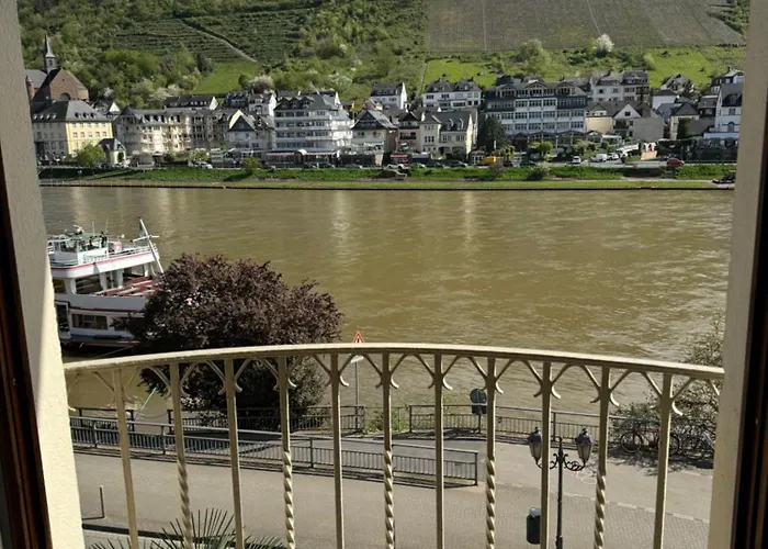 Holiday Apartment Mit Moselblick Im Moselhaus